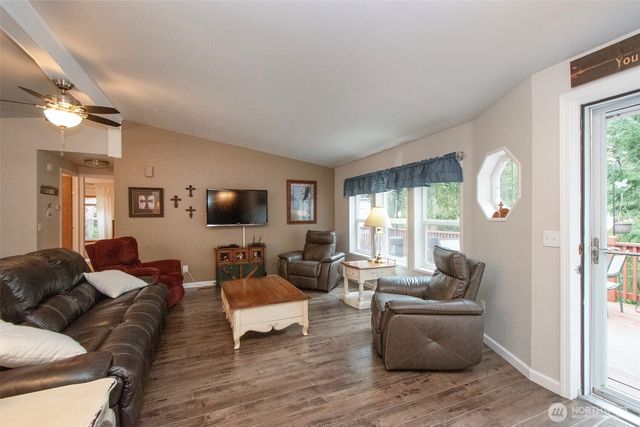 141 Lavender Ridge Lane, Sequim, WA 98382