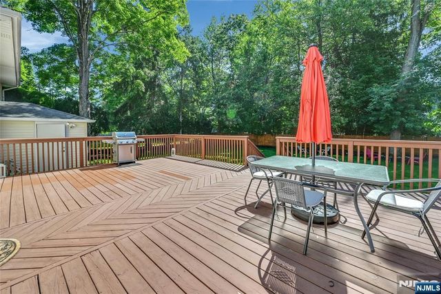 60 Everdell Avenue, Hillsdale, NJ 07642