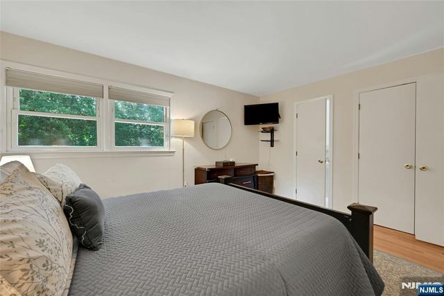 60 Everdell Avenue, Hillsdale, NJ 07642