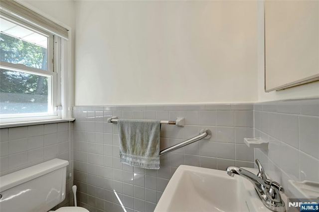 60 Everdell Avenue, Hillsdale, NJ 07642