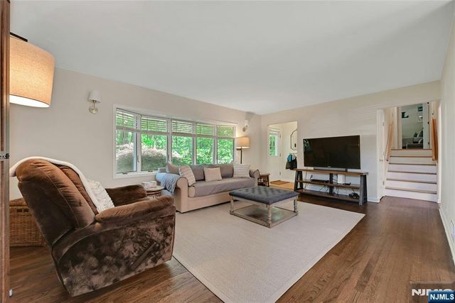 60 Everdell Avenue, Hillsdale, NJ 07642