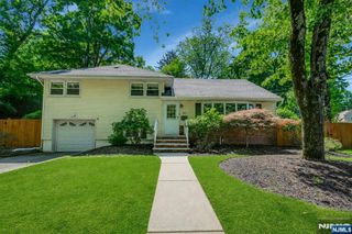 60 Everdell Avenue, Hillsdale, NJ 07642
