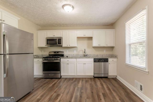 3877 Trenton Drive, Snellville, GA 30039