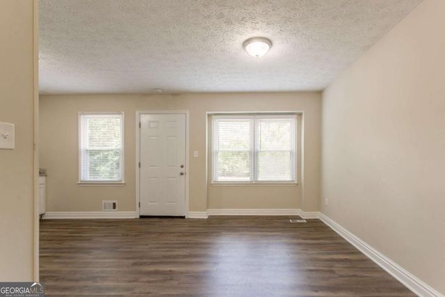 3877 Trenton Drive, Snellville, GA 30039