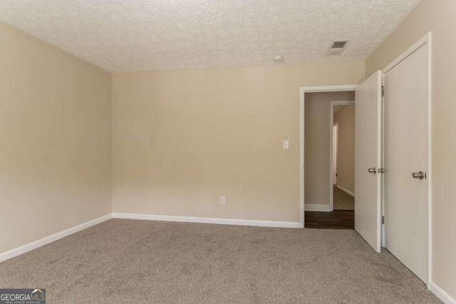 3877 Trenton Drive, Snellville, GA 30039