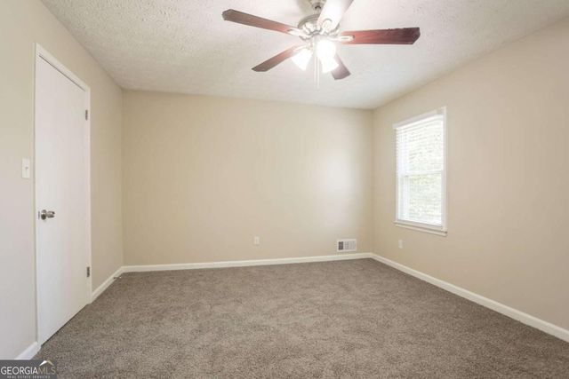 3877 Trenton Drive, Snellville, GA 30039