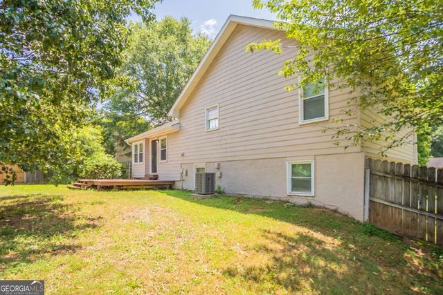 3877 Trenton Drive, Snellville, GA 30039