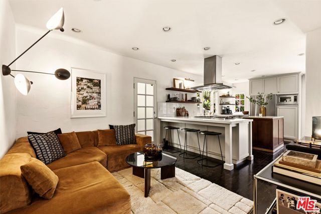 3007 Belden Drive, Los Angeles, CA 90068