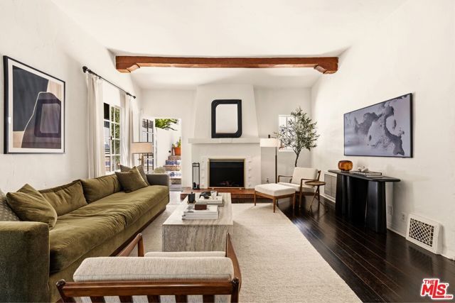 3007 Belden Drive, Los Angeles, CA 90068
