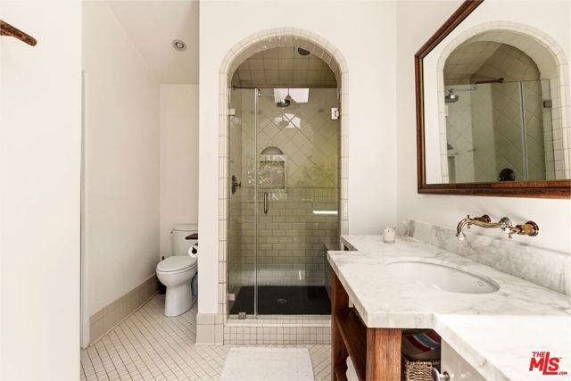 3007 Belden Drive, Los Angeles, CA 90068