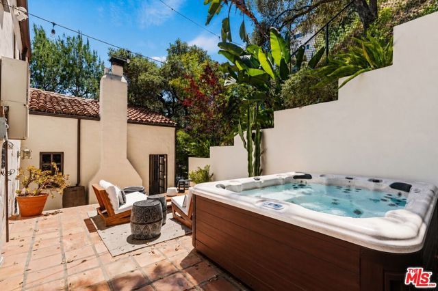 3007 Belden Drive, Los Angeles, CA 90068