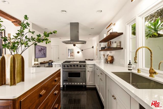 3007 Belden Drive, Los Angeles, CA 90068