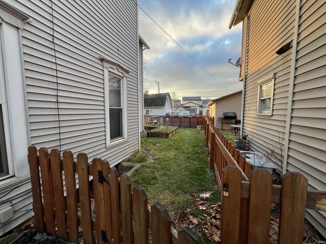 414 S Randolph Street, Garrett, IN 46738