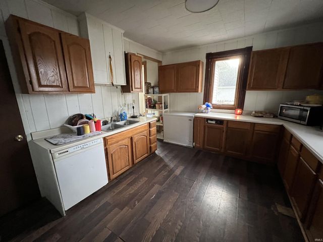 414 S Randolph Street, Garrett, IN 46738