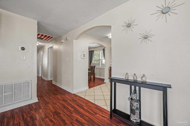 9225 N Palafox Hwy, Pensacola, FL 32534