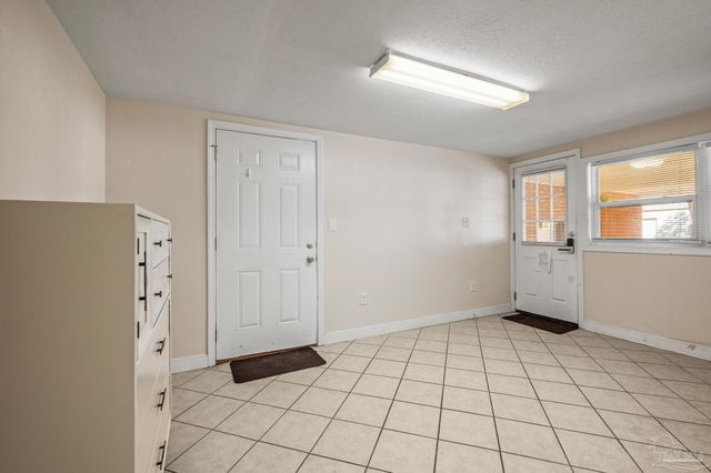 9225 N Palafox Hwy, Pensacola, FL 32534