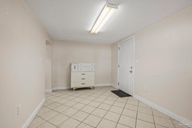 9225 N Palafox Hwy, Pensacola, FL 32534