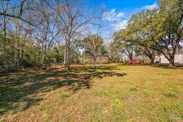 9225 N Palafox Hwy, Pensacola, FL 32534