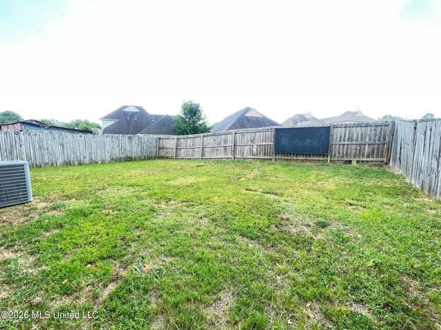 7185 Crape Myrtle Drive, Olive Branch, MS 38654