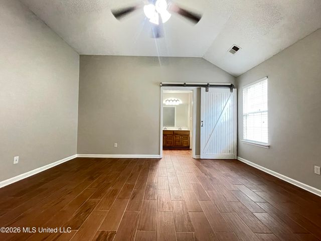 7185 Crape Myrtle Drive, Olive Branch, MS 38654