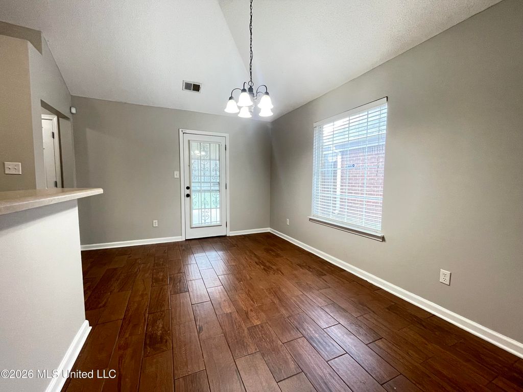 7185 Crape Myrtle Drive, Olive Branch, MS 38654 — photo 4