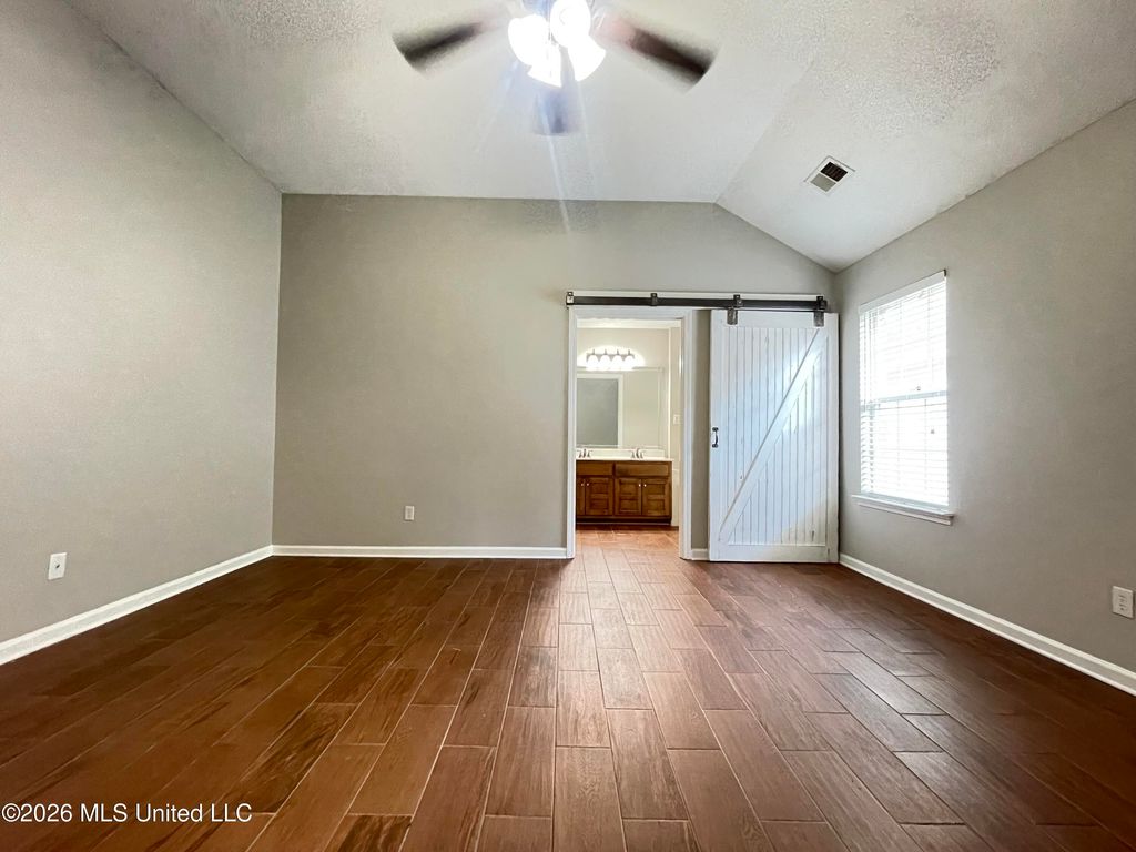 7185 Crape Myrtle Drive, Olive Branch, MS 38654 — photo 5