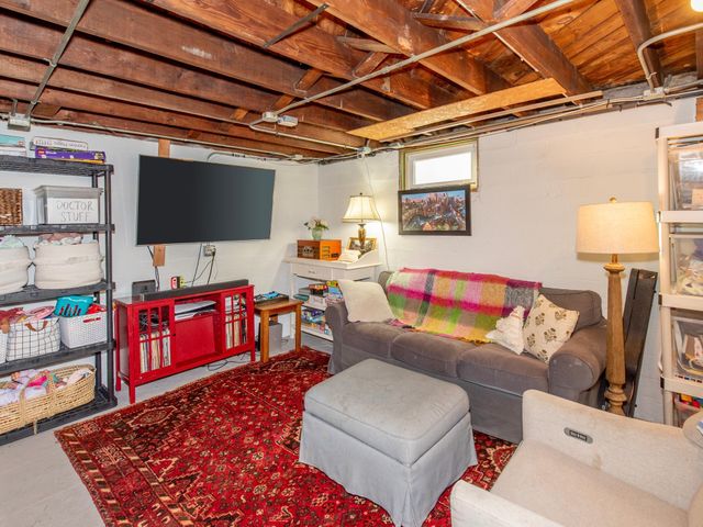 1591 Berkeley Avenue, Saint Paul, MN 55105