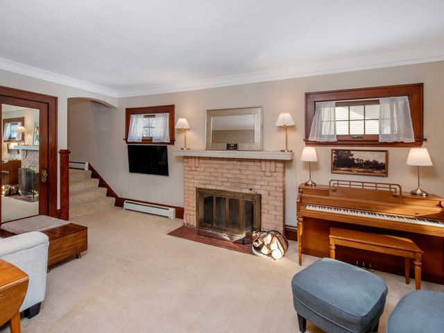 1591 Berkeley Avenue, Saint Paul, MN 55105