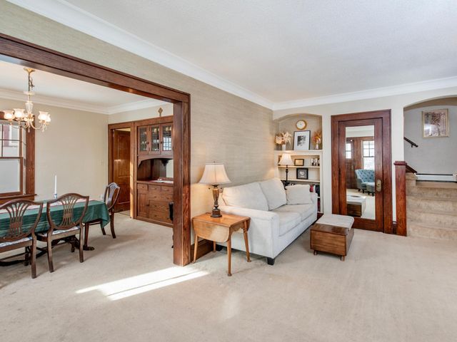 1591 Berkeley Avenue, Saint Paul, MN 55105