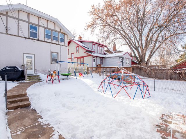 1591 Berkeley Avenue, Saint Paul, MN 55105