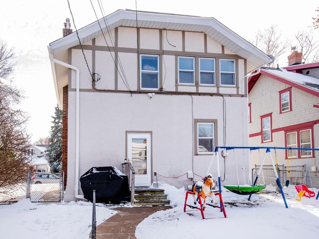 1591 Berkeley Avenue, Saint Paul, MN 55105