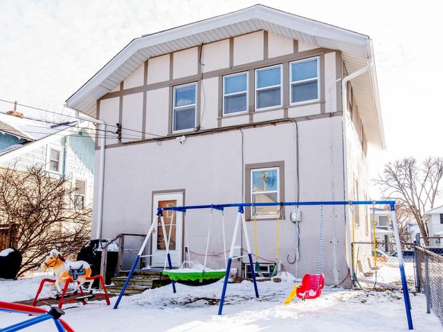 1591 Berkeley Avenue, Saint Paul, MN 55105