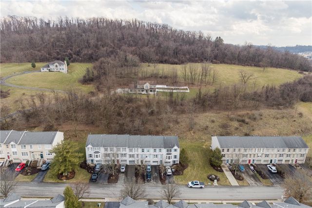 1233 Meadowbrook Dr A1231, North Strabane, PA 15317