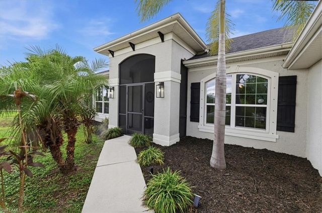 4122 NE 20th CT, Cape Coral, FL 33909