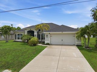 4122 NE 20th CT, Cape Coral, FL 33909