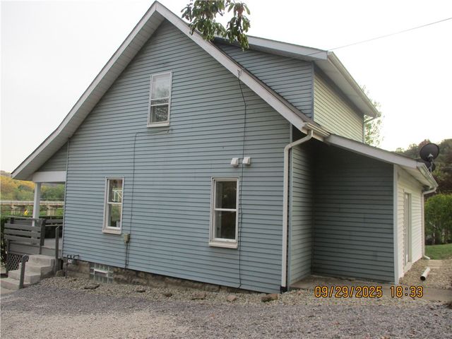 1248 E Brady, City Of But Ne, PA 16001