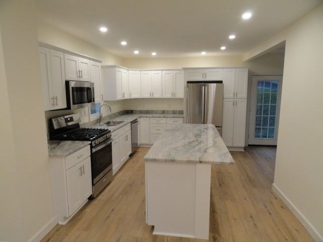 1248 E Brady, City Of But Ne, PA 16001