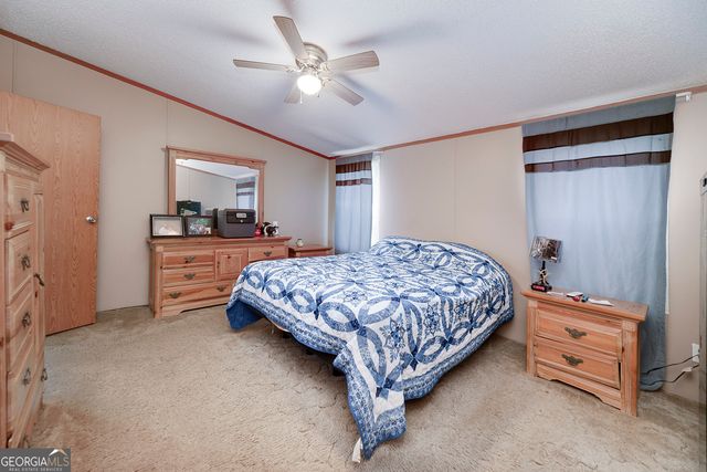 450 Lakeshore Drive, Jackson, GA 30233