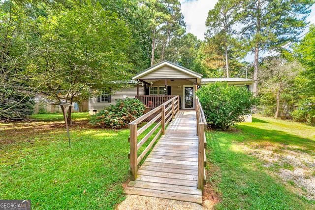 450 Lakeshore Drive, Jackson, GA 30233
