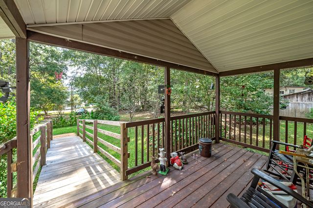 450 Lakeshore Drive, Jackson, GA 30233