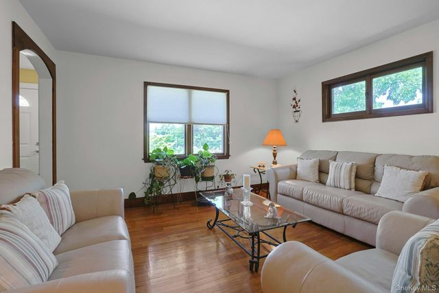 328 Linda Avenue, Hawthorne, NY 10532
