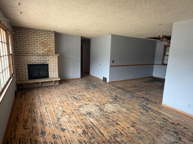 3607 Lake Drive Avenue N, Robbinsdale, MN 55422