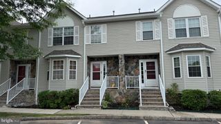 12 ASHLEY CT, Somerset, NJ 08873