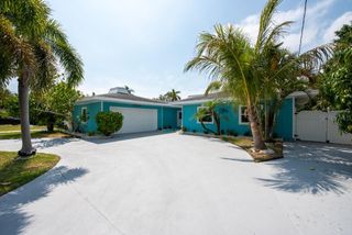 4643 BAY CREST DRIVE, Tampa, FL 33615