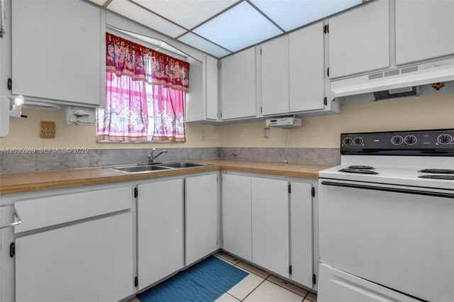1757 W 57th St 211, Hialeah, FL 33012