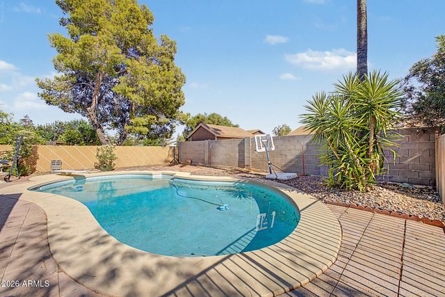 2815 W VILLA RITA Drive, Phoenix, AZ 85053