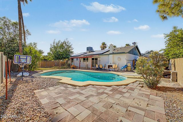 2815 W VILLA RITA Drive, Phoenix, AZ 85053