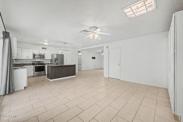 2815 W VILLA RITA Drive, Phoenix, AZ 85053