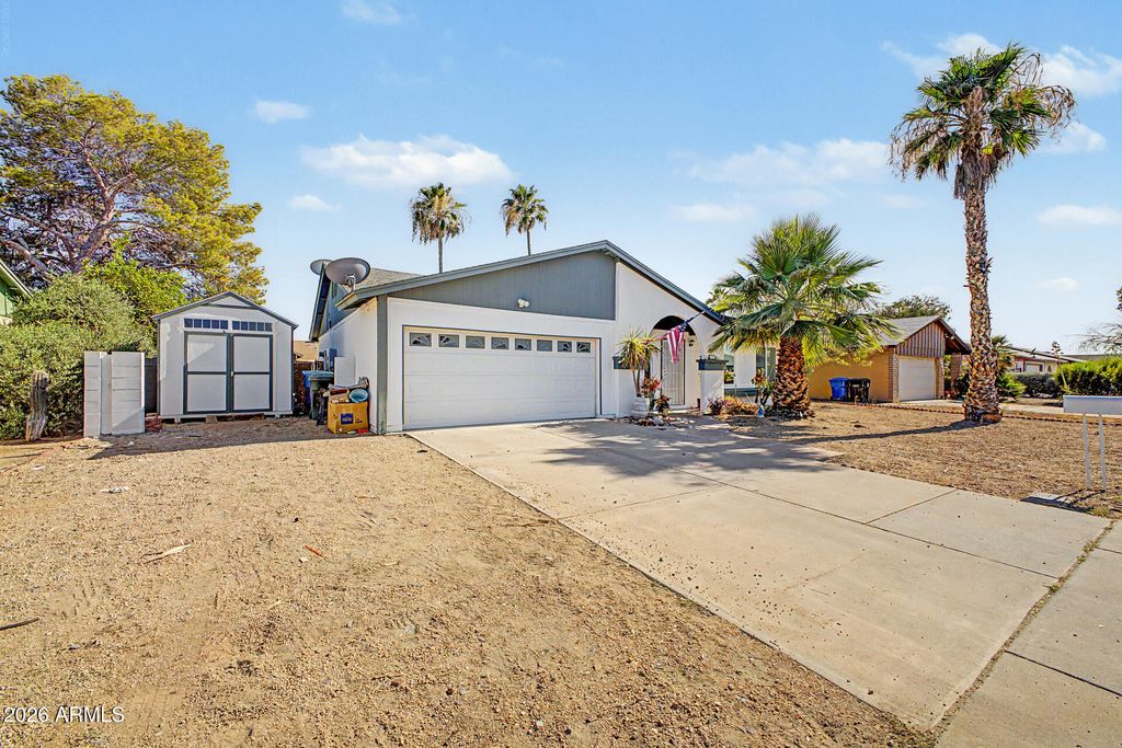 2815 W VILLA RITA Drive, Phoenix, AZ 85053