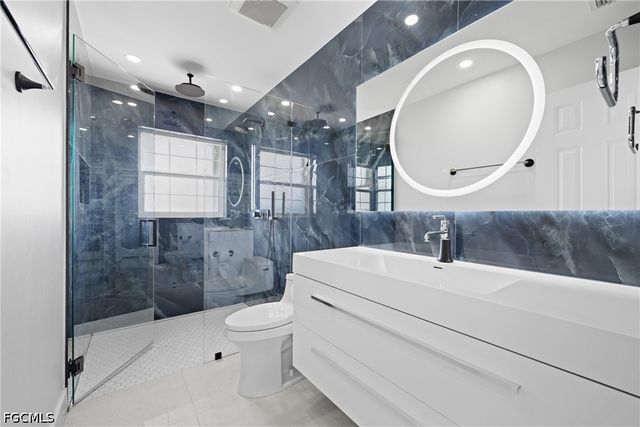 12065 Boat Shell DR, Matlacha Isles, FL 33991